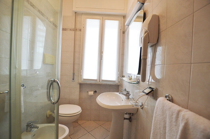 Foto bagno Hotel Astoria