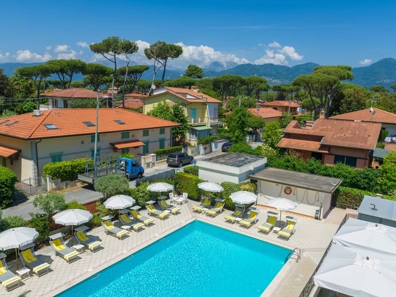 Foto Piscina Hotel Suisse Marina di Pietrasanta