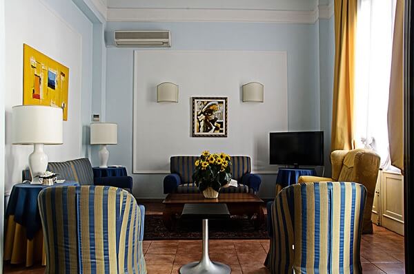 Foto salotto hotel Arcangelo Viareggio