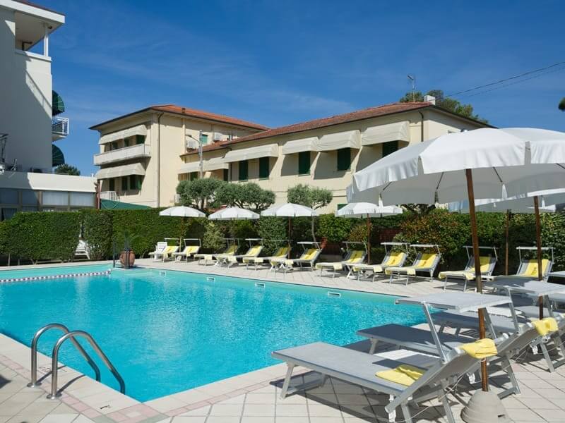 Foto solarium Hotel Suisse Marina di Pietrasanta