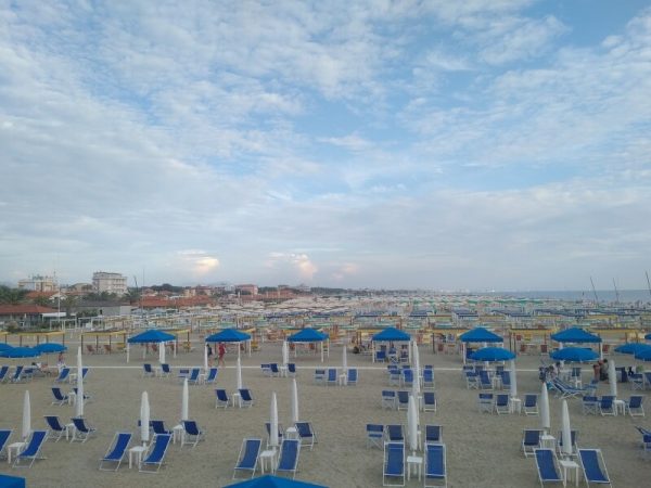 foto-spiaggia-marina-di-pietrasanta