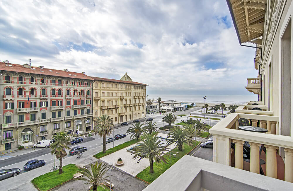 Foto vista balcone hotel Lukas