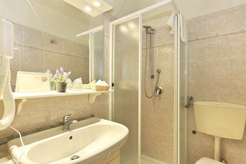 Foto bagno hotel Nettuno