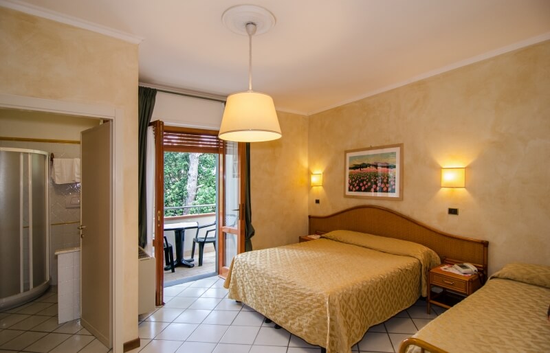 Foto camera familiare Hotel Kyrton Forte dei Marmi