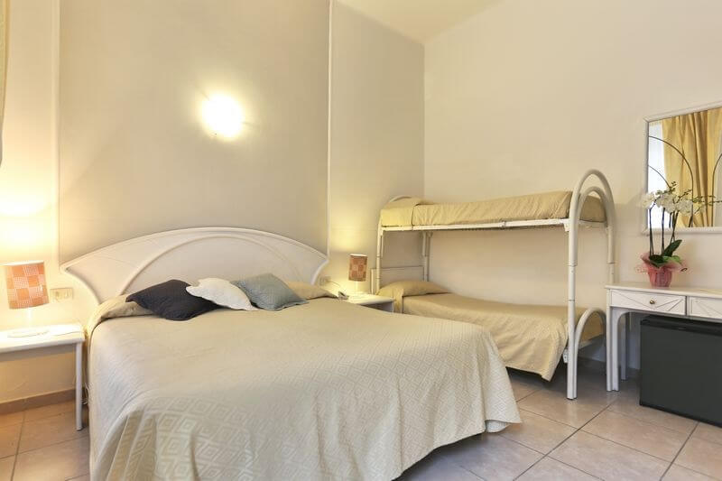 Foto camera familiare Hotel Nettuno Marina di Pietrasanta