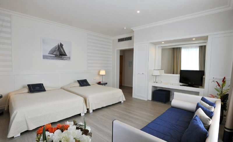 Foto camera familiare Grand Hotel Riviera Lido di Camaiore
