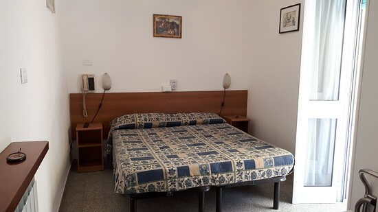 Foto camera hotel Margot Lido di Camaiore