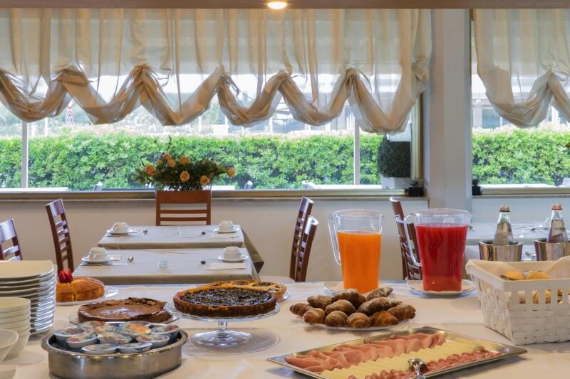 Foto colazione hotel Esplanade