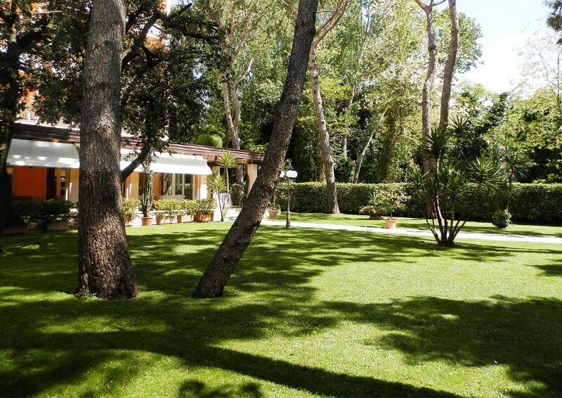 Foto giardino Hotel Mediterraneo Marina di Pietrasanta