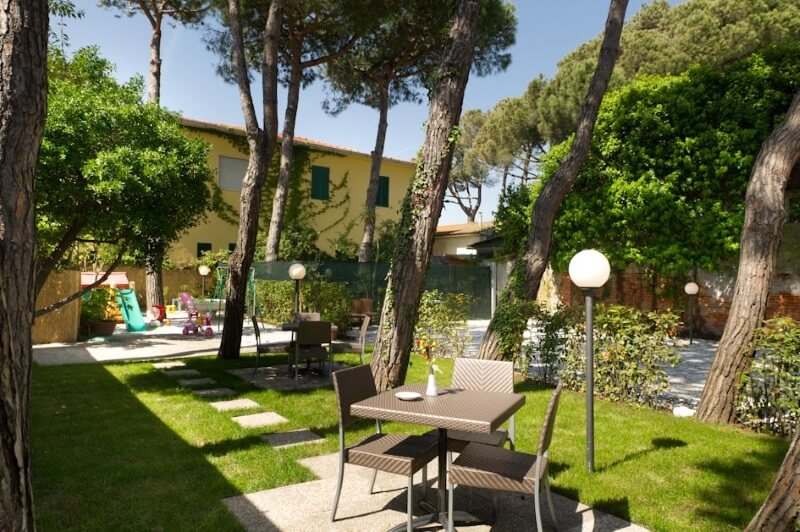 Foto Giardino Hotel Milton Marina di Pietrasanta