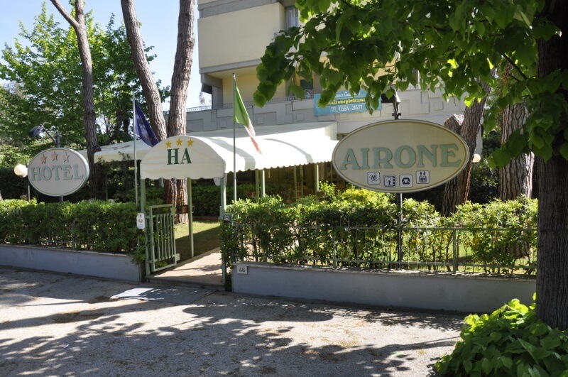 Hotel Esplanade Marina di Pietrasanta 3 Stelle Hotel Esplanade Marina di Pietrasanta 3 Stelle