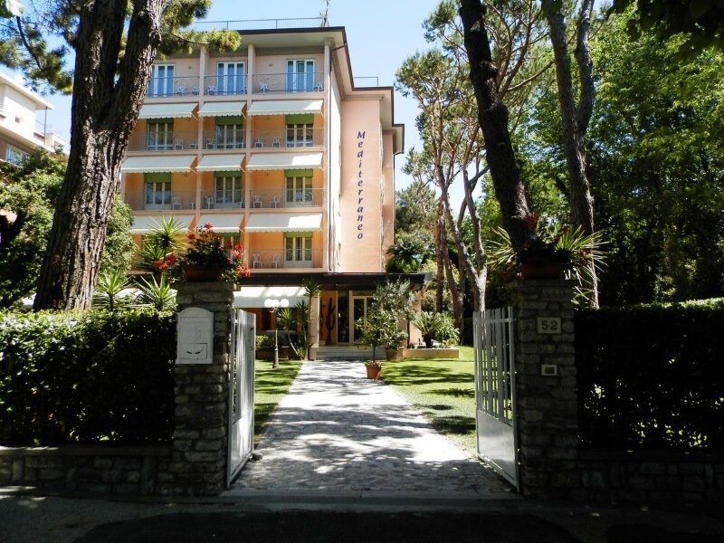 Hotel Mediterraneo Marina di Pietrasanta 3 Stelle Hotel Mediterraneo Marina di Pietrasanta 3 Stelle