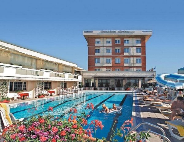 Foto Grand Hotel Riviera Lido di Camaiore