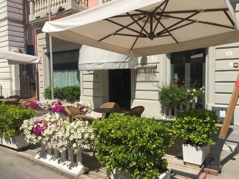 Foto giardino esterno Hotel Katy Viareggio