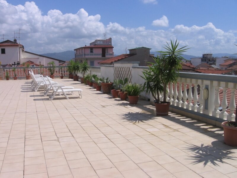 Foto terrazza solarium Hotel Garden Viareggio