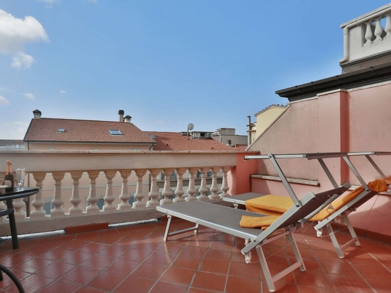 Foto terrazza solarium hotel Katy Viareggio