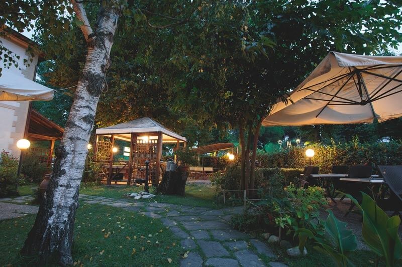 Foto giardino hotel Giuly Torre del Lago