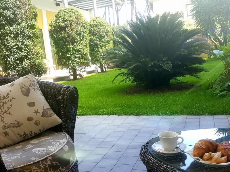 Foto giardino hotel Spinelli Viareggio