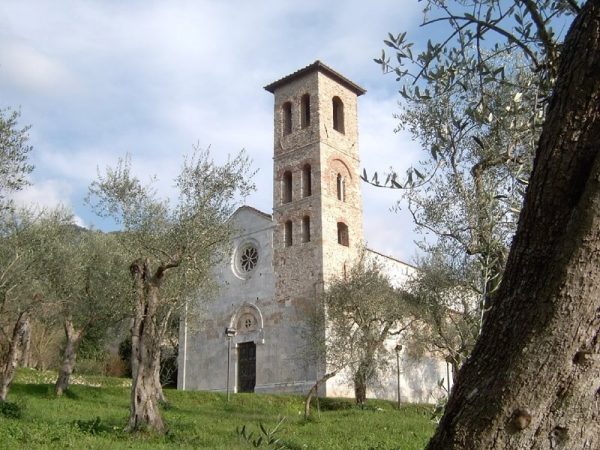 Foto Pieve Valdicastello Carducci San Giovanni e San Felicita