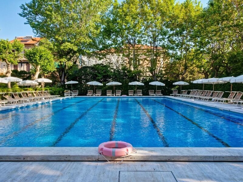Foto piscina hotel Royal Viareggio