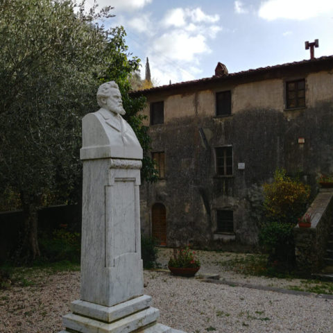 Casa di Carducci a Valdicastello Pietrasanta