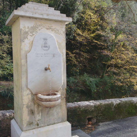 Fontana a Valdicastello Carducci