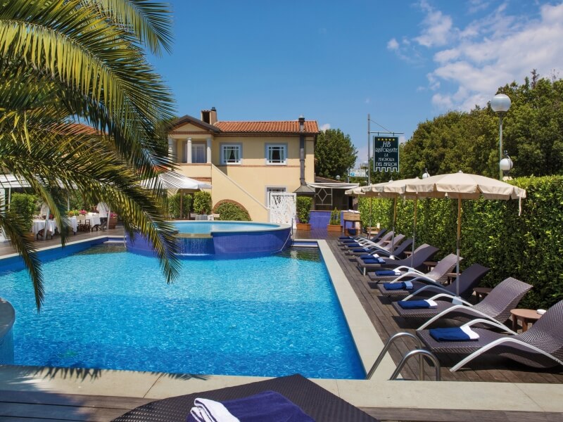 Foto Piscina Hotel Byron Forte dei Marmi