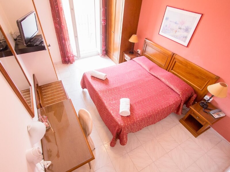 Foto arredo camera hotel Regina Lido di Camaiore