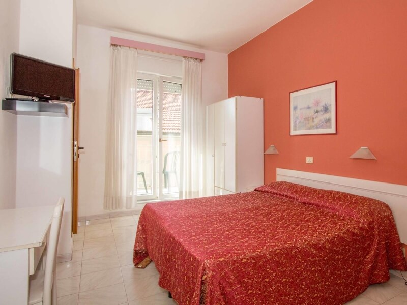 Foto camera matrimoniale hotel Regina Lido di Camaiore