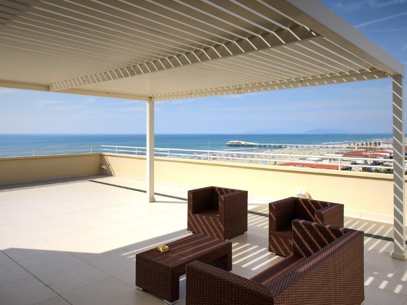 Foto terrazza solarium Hotel Capri Lido di Camaiore